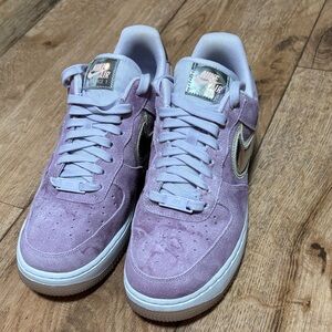 Nike Women's Lavender Air Force 1 Sneakers